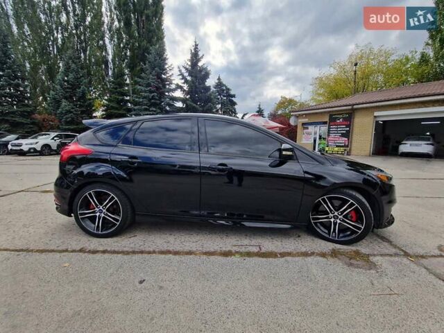 Черный Форд Фокус, объемом двигателя 2 л и пробегом 98 тыс. км за 12000 $, фото 2 на Automoto.ua