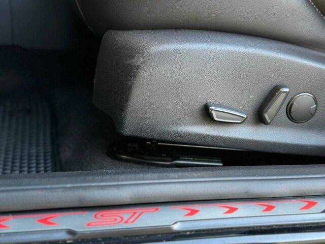 Черный Форд Фокус, объемом двигателя 2 л и пробегом 123 тыс. км за 12990 $, фото 12 на Automoto.ua