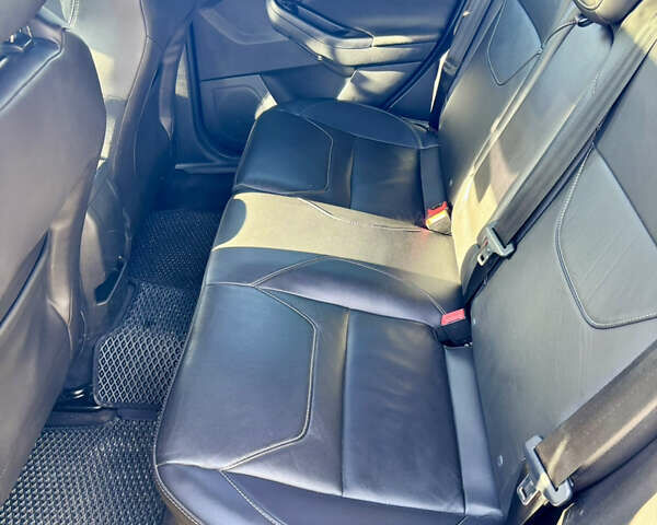 Черный Форд Фокус, объемом двигателя 2 л и пробегом 121 тыс. км за 12500 $, фото 10 на Automoto.ua