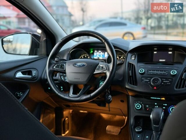 Чорний Форд Фокус, об'ємом двигуна 2 л та пробігом 145 тис. км за 7550 $, фото 47 на Automoto.ua