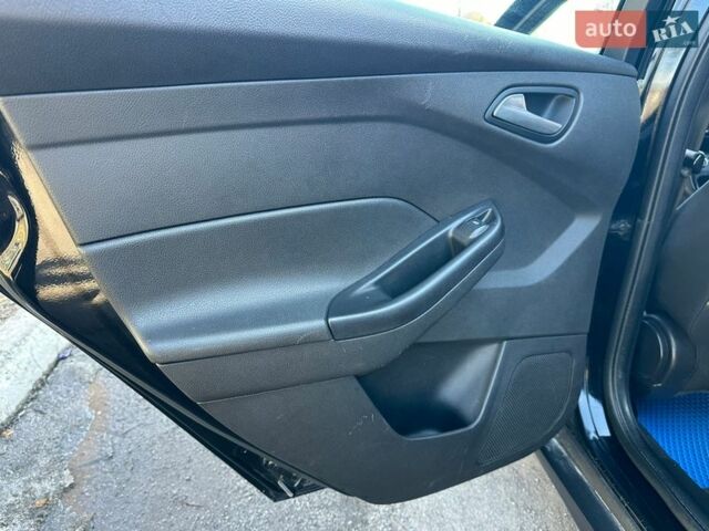 Черный Форд Фокус, объемом двигателя 2 л и пробегом 138 тыс. км за 7299 $, фото 25 на Automoto.ua