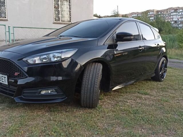 Чорний Форд Фокус, об'ємом двигуна 2 л та пробігом 106 тис. км за 10000 $, фото 6 на Automoto.ua