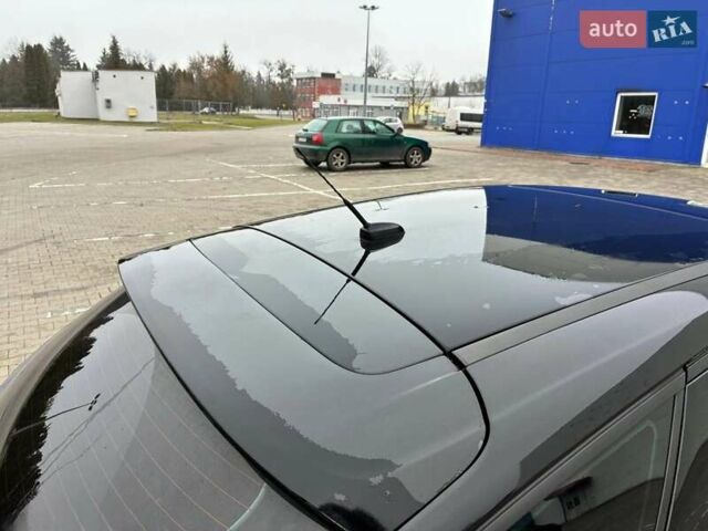 Чорний Форд Фокус, об'ємом двигуна 2 л та пробігом 123 тис. км за 9300 $, фото 6 на Automoto.ua