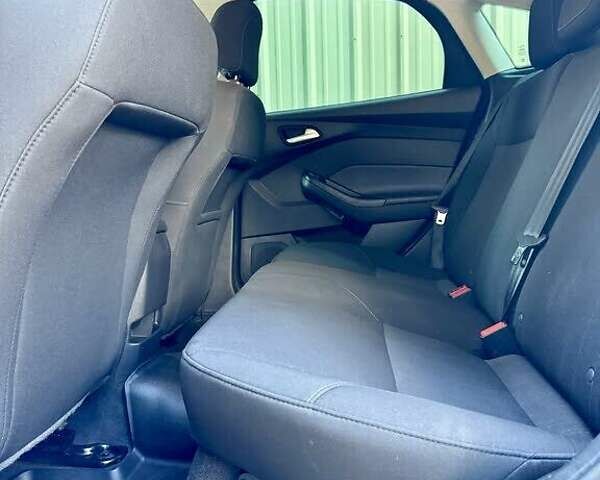 Черный Форд Фокус, объемом двигателя 2 л и пробегом 165 тыс. км за 1500 $, фото 25 на Automoto.ua