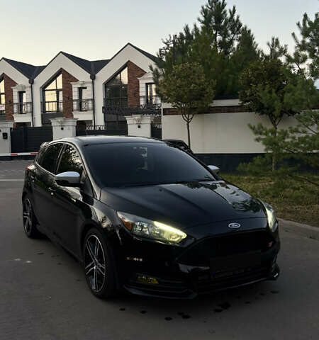 Черный Форд Фокус, объемом двигателя 2 л и пробегом 110 тыс. км за 12000 $, фото 2 на Automoto.ua