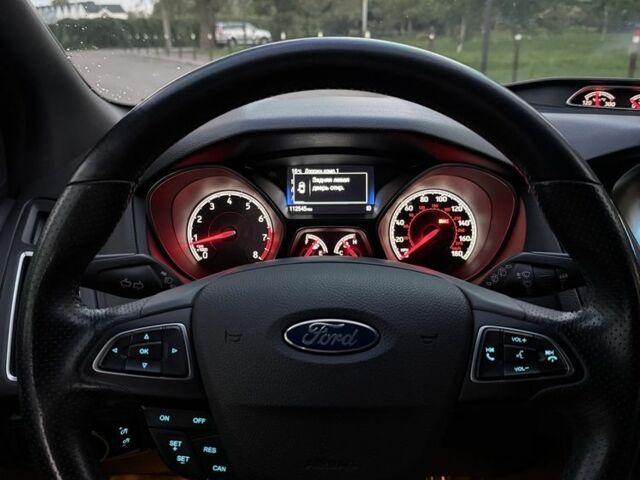 Черный Форд Фокус, объемом двигателя 2 л и пробегом 110 тыс. км за 12000 $, фото 7 на Automoto.ua