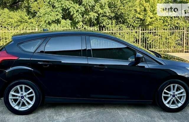 Черный Форд Фокус, объемом двигателя 2 л и пробегом 165 тыс. км за 1500 $, фото 3 на Automoto.ua