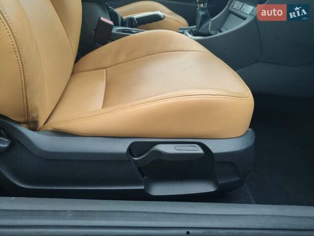 Черный Форд Фокус, объемом двигателя 2 л и пробегом 122 тыс. км за 6999 $, фото 19 на Automoto.ua