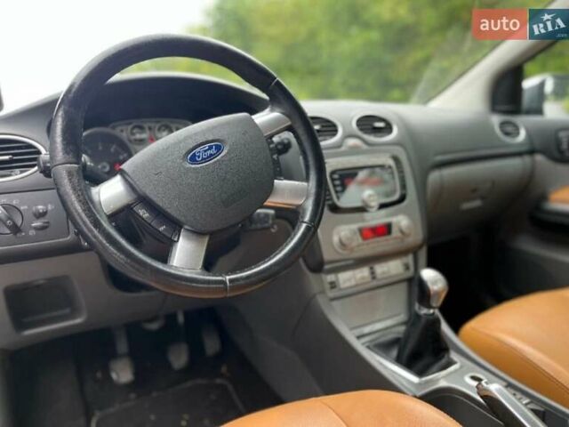 Черный Форд Фокус, объемом двигателя 2 л и пробегом 122 тыс. км за 6999 $, фото 3 на Automoto.ua