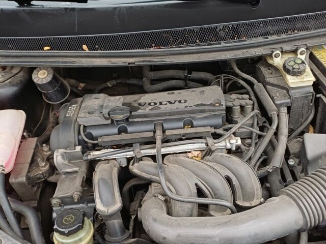 Черный Форд Фокус, объемом двигателя 1.4 л и пробегом 170 тыс. км за 3500 $, фото 5 на Automoto.ua