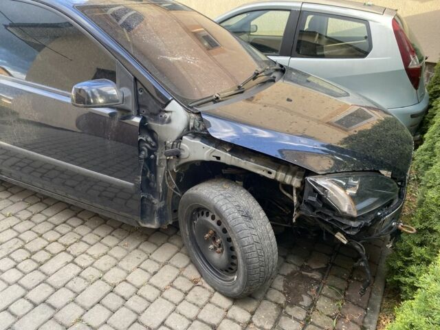 Чорний Форд Фокус, об'ємом двигуна 2 л та пробігом 150 тис. км за 2000 $, фото 1 на Automoto.ua