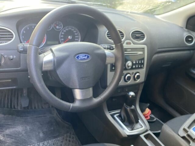 Чорний Форд Фокус, об'ємом двигуна 2 л та пробігом 150 тис. км за 2000 $, фото 7 на Automoto.ua