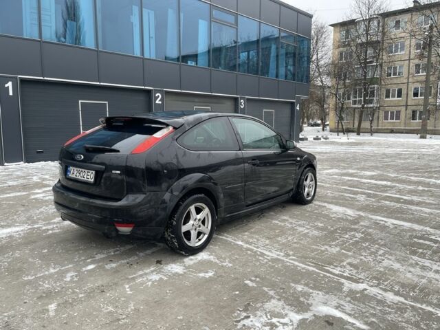 Черный Форд Фокус, объемом двигателя 1.6 л и пробегом 150 тыс. км за 2999 $, фото 11 на Automoto.ua