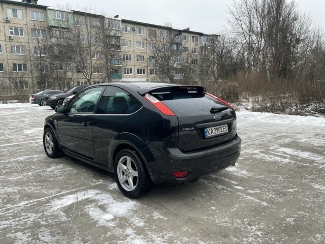Черный Форд Фокус, объемом двигателя 1.6 л и пробегом 150 тыс. км за 2999 $, фото 1 на Automoto.ua