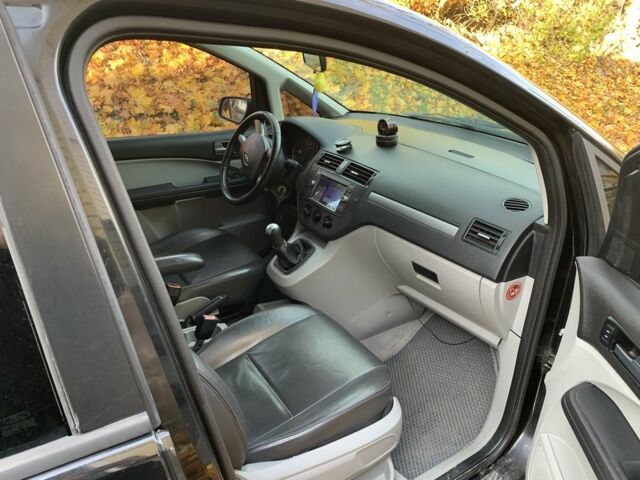 Форд Фокус 2004 в Чернигове на Automoto.ua Черный Форд Фокус, объемом двигателя 1.6 л и пробегом 255 тыс. км за 4500 $, фото 4 на Automoto.ua