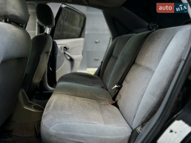 Черный Форд Фокус, объемом двигателя 2 л и пробегом 250 тыс. км за 2300 $, фото 19 на Automoto.ua