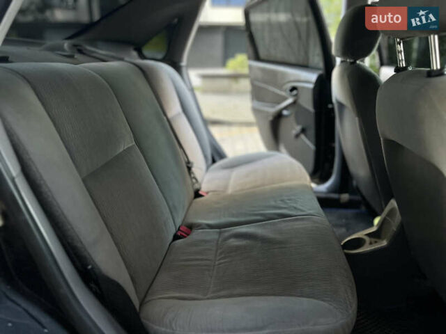 Черный Форд Фокус, объемом двигателя 2 л и пробегом 250 тыс. км за 2300 $, фото 21 на Automoto.ua