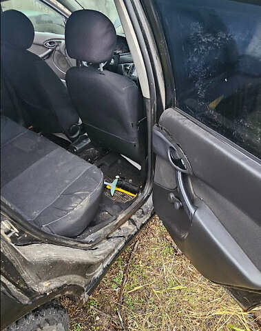 Чорний Форд Фокус, об'ємом двигуна 1.6 л та пробігом 300 тис. км за 1800 $, фото 14 на Automoto.ua