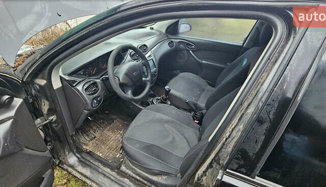 Чорний Форд Фокус, об'ємом двигуна 1.6 л та пробігом 300 тис. км за 1800 $, фото 5 на Automoto.ua