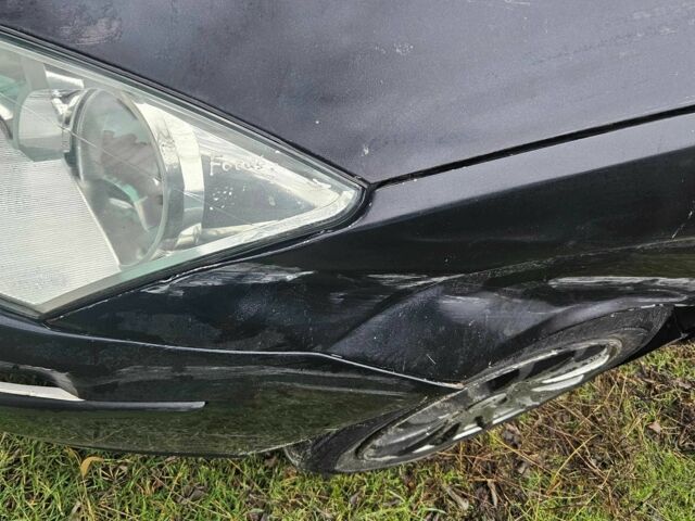 Черный Форд Фокус, объемом двигателя 1.6 л и пробегом 300 тыс. км за 1800 $, фото 14 на Automoto.ua