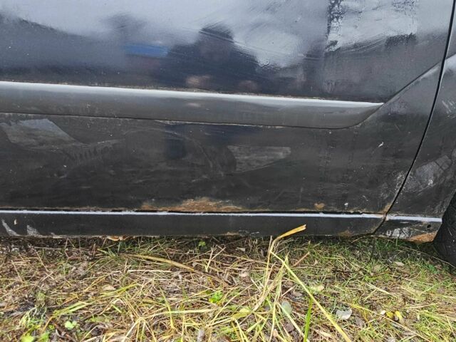 Черный Форд Фокус, объемом двигателя 1.6 л и пробегом 300 тыс. км за 1800 $, фото 18 на Automoto.ua