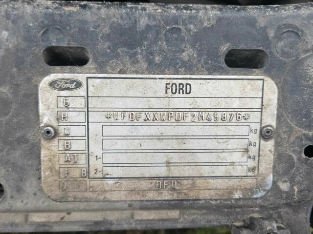 Черный Форд Фокус, объемом двигателя 1.6 л и пробегом 300 тыс. км за 1800 $, фото 5 на Automoto.ua