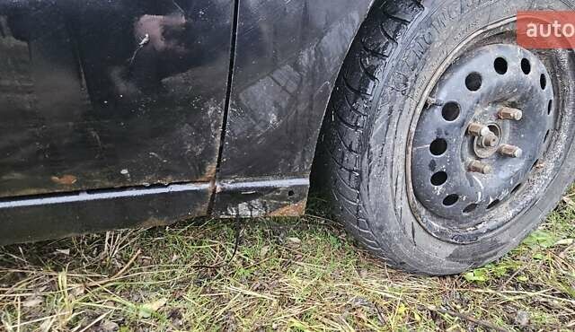 Чорний Форд Фокус, об'ємом двигуна 1.6 л та пробігом 300 тис. км за 1800 $, фото 12 на Automoto.ua