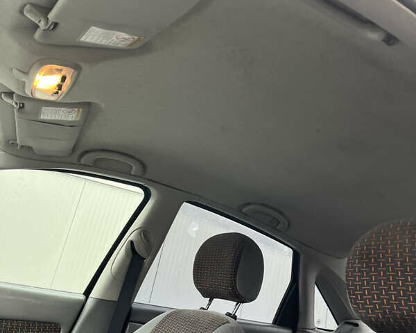 Черный Форд Фокус, объемом двигателя 1.8 л и пробегом 178 тыс. км за 2850 $, фото 27 на Automoto.ua