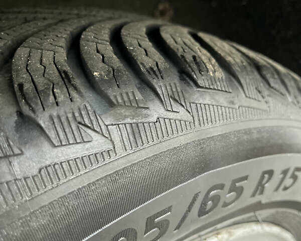 Черный Форд Фокус, объемом двигателя 1.8 л и пробегом 178 тыс. км за 2850 $, фото 19 на Automoto.ua