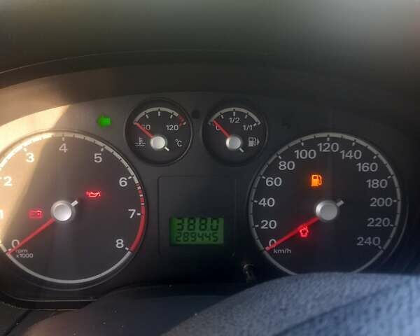 Черный Форд Фокус, объемом двигателя 1.39 л и пробегом 270 тыс. км за 3450 $, фото 11 на Automoto.ua