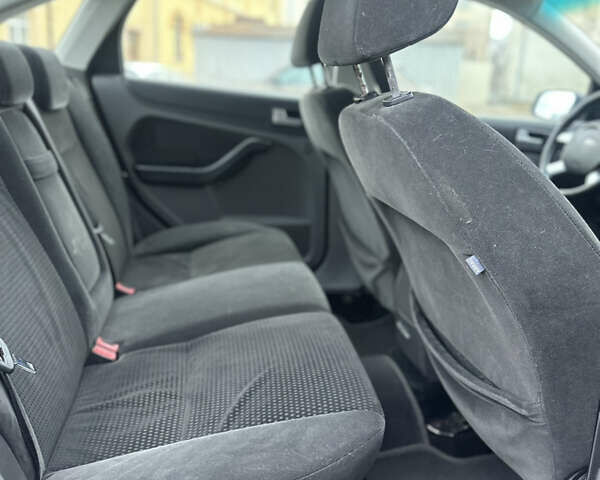 Черный Форд Фокус, объемом двигателя 2.01 л и пробегом 280 тыс. км за 3250 $, фото 15 на Automoto.ua