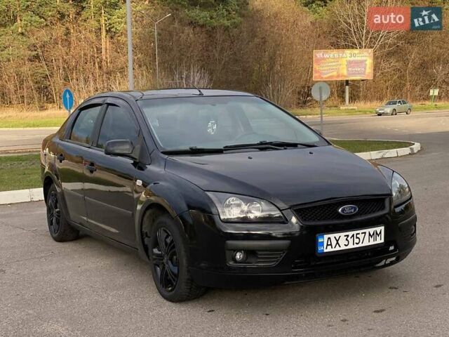 Черный Форд Фокус, объемом двигателя 1.6 л и пробегом 318 тыс. км за 4000 $, фото 1 на Automoto.ua