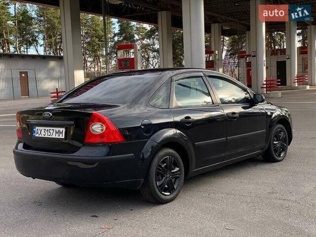 Черный Форд Фокус, объемом двигателя 1.6 л и пробегом 318 тыс. км за 4000 $, фото 6 на Automoto.ua
