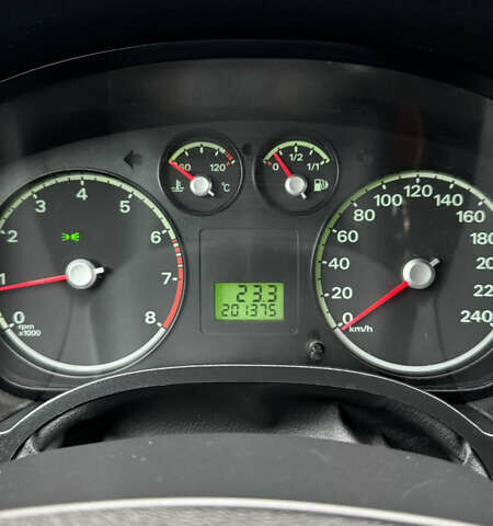 Черный Форд Фокус, объемом двигателя 1.39 л и пробегом 201 тыс. км за 4899 $, фото 17 на Automoto.ua