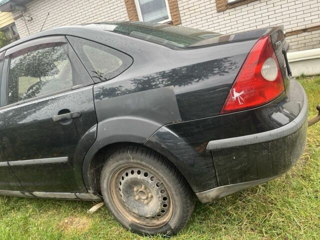 Черный Форд Фокус, объемом двигателя 1.6 л и пробегом 250 тыс. км за 3100 $, фото 6 на Automoto.ua