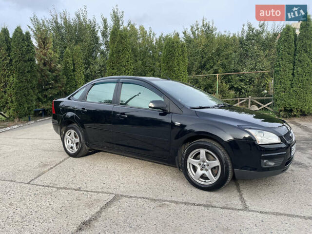 Чорний Форд Фокус, об'ємом двигуна 2 л та пробігом 218 тис. км за 5500 $, фото 4 на Automoto.ua