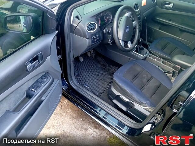 Чорний Форд Фокус, об'ємом двигуна 1.6 л та пробігом 230 тис. км за 5300 $, фото 5 на Automoto.ua