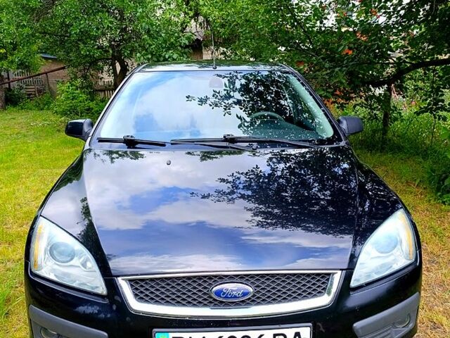 Черный Форд Фокус, объемом двигателя 1.6 л и пробегом 235 тыс. км за 4500 $, фото 2 на Automoto.ua