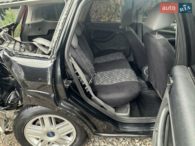 Черный Форд Фокус, объемом двигателя 1.6 л и пробегом 220 тыс. км за 2200 $, фото 20 на Automoto.ua