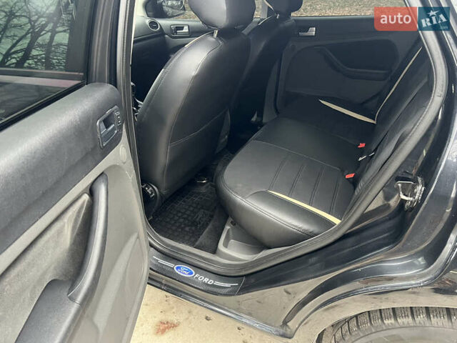 Черный Форд Фокус, объемом двигателя 2 л и пробегом 220 тыс. км за 5500 $, фото 17 на Automoto.ua