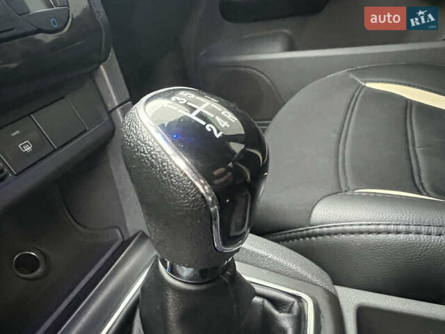 Черный Форд Фокус, объемом двигателя 2 л и пробегом 220 тыс. км за 5500 $, фото 29 на Automoto.ua