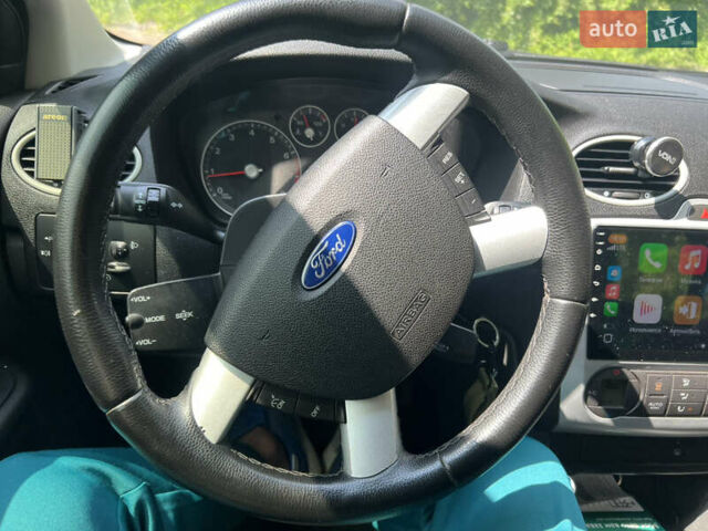 Черный Форд Фокус, объемом двигателя 2 л и пробегом 333 тыс. км за 4100 $, фото 22 на Automoto.ua