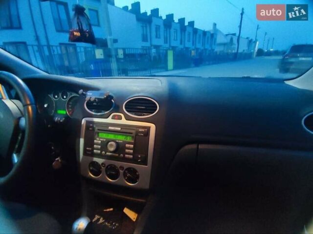 Черный Форд Фокус, объемом двигателя 1.56 л и пробегом 270 тыс. км за 4500 $, фото 14 на Automoto.ua