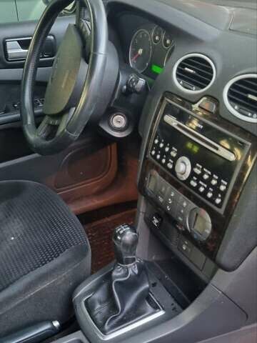 Черный Форд Фокус, объемом двигателя 2 л и пробегом 260 тыс. км за 4900 $, фото 3 на Automoto.ua