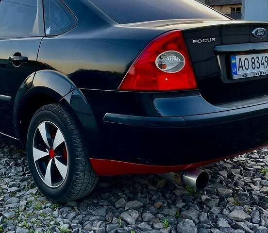 Черный Форд Фокус, объемом двигателя 1.6 л и пробегом 85 тыс. км за 3800 $, фото 6 на Automoto.ua