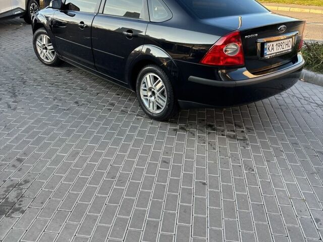 Черный Форд Фокус, объемом двигателя 2 л и пробегом 249 тыс. км за 5300 $, фото 3 на Automoto.ua