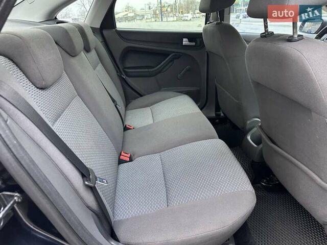 Чорний Форд Фокус, об'ємом двигуна 1.6 л та пробігом 290 тис. км за 4699 $, фото 11 на Automoto.ua