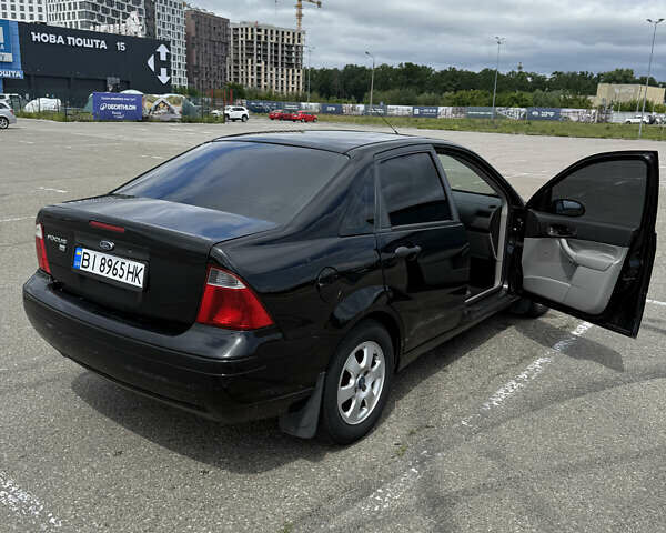 Черный Форд Фокус, объемом двигателя 2 л и пробегом 260 тыс. км за 4400 $, фото 3 на Automoto.ua