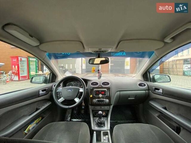 Черный Форд Фокус, объемом двигателя 2 л и пробегом 311 тыс. км за 4000 $, фото 1 на Automoto.ua