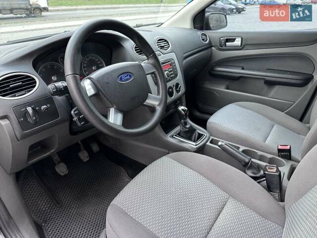 Чорний Форд Фокус, об'ємом двигуна 1.6 л та пробігом 290 тис. км за 4699 $, фото 7 на Automoto.ua